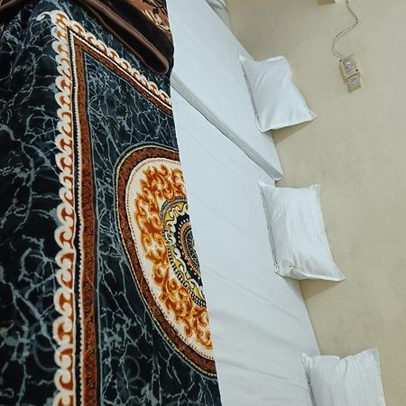 Triveni Home Stay Allāhābād Junction 外观 照片